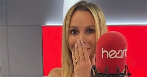 Amanda Holden, 53, strips completely naked in packed Heart FM。